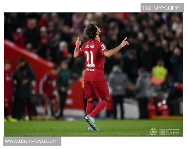 佩里西奇状态回暖本赛季已贡献2球8助助球队迎战利物浦首开记录