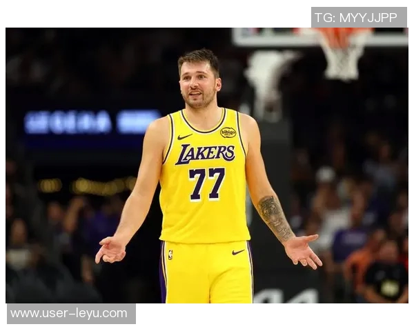 雷迪克称赞东契奇状态回暖得益于艾顿出色掩护与攻防表现